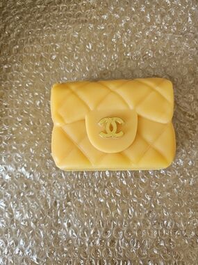 Tangerine Quilted Mini Candle with Gold CC Logo